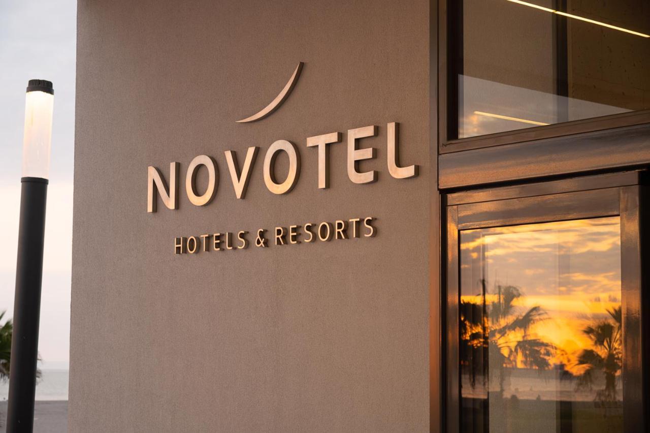 Novotel Аріка Екстер'єр фото